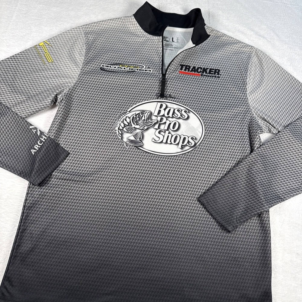 Bass Pro Shops Shirt Men's Large Gray 1/4 Zip Johnny Morris Long Sleeve Fishing